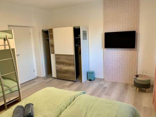 Hostal Rooms Optim