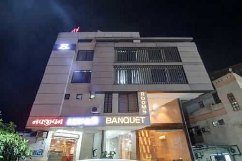 Townhouse 907 Hotel Navjivan