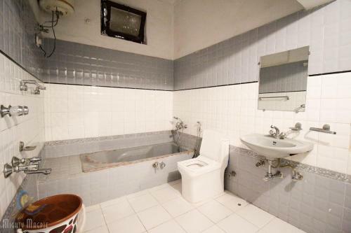 Hotel Babua Hyness