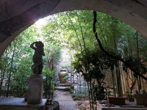Hostal Palazzo Caracciolo