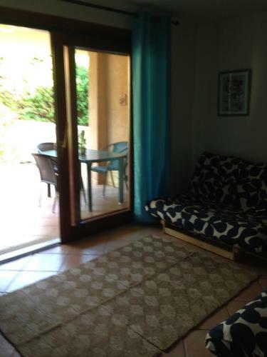 2 Bedroom Apartment Close To Bados Beach