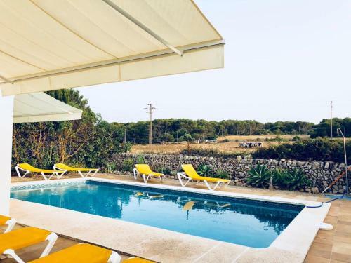 Casa Con Piscina Compartida En Addaia