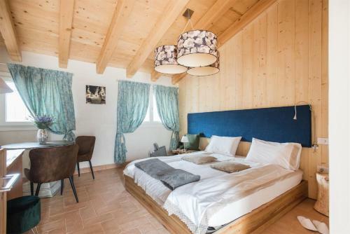 Hostal Maso Maroni Luxury Rooms