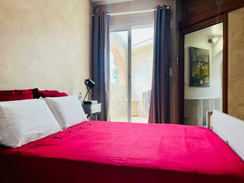 Bed & Breakfast Le Mas Des Mathes, Chambres D'h�tes, Studios