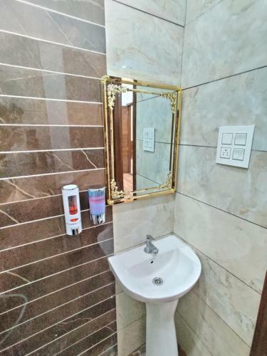 Hotel Guntas Residency