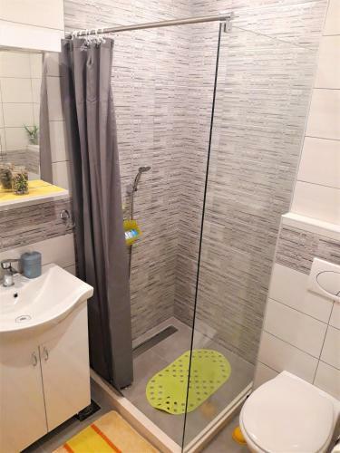 Lucky Charm Studio Apartment