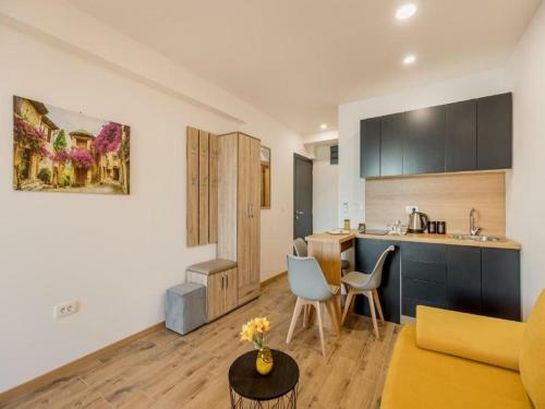 Hostal Skyview Apartments