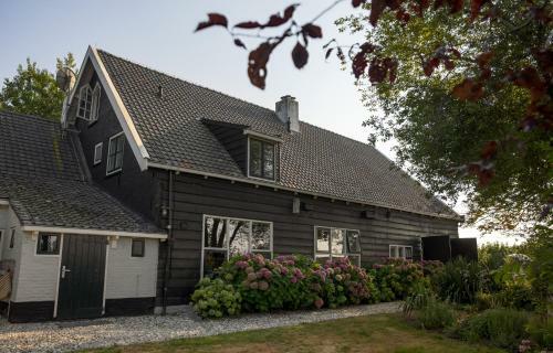 Farmhouse Suite - Apartment