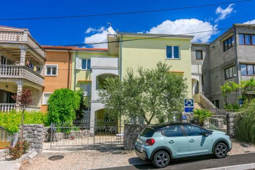Apartments And Room Slavica