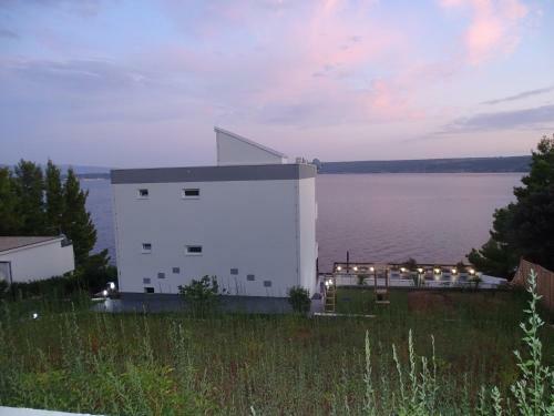 Seaside Villa Mit Pool F�r 12 Personen
