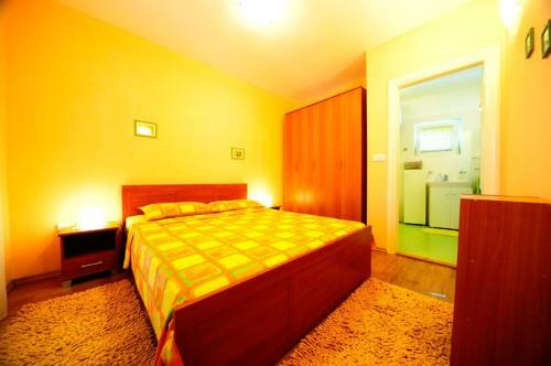 Villa Holiday Home With Pool In Supetar