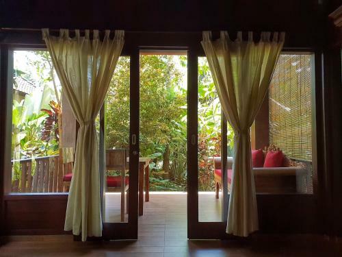 Bed & Breakfast Secluded Jungle Villa