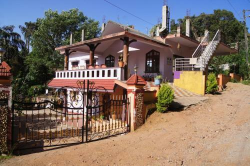 Villa Manjushree Holidays Home Coorg