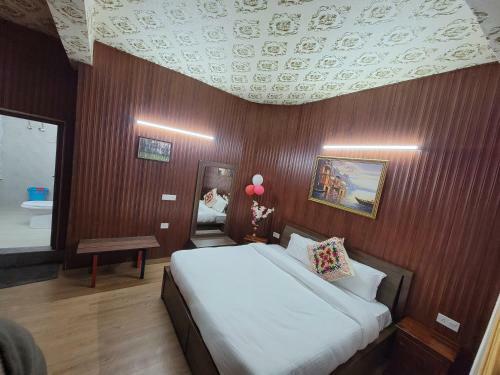 Villa Casa Arhan 3-4-7bhk Luxury Penthouse