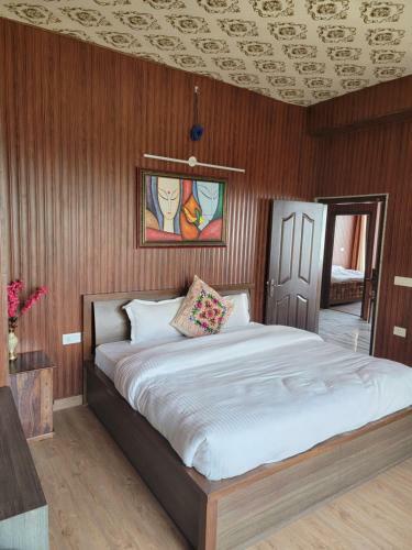 Villa Casa Arhan 3-4-7bhk Luxury Penthouse
