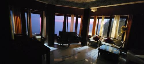 Villa Casa Arhan 3-4-7bhk Luxury Penthouse