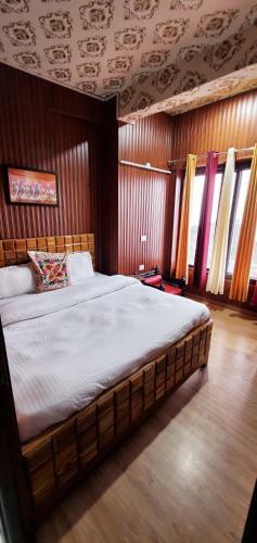 Villa Casa Arhan 3-4-7bhk Luxury Penthouse