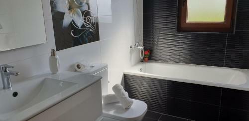 Apartamentos La Pradera De Isla