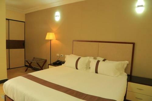 Adwest Hotel