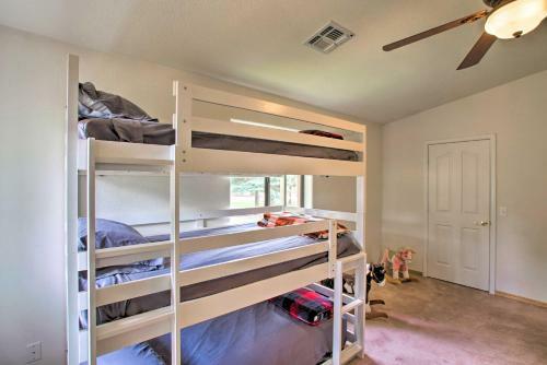 Multi-family Rocking Horse Ranch With Sauna!