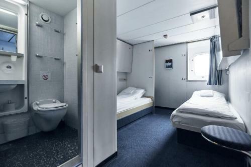 Dfds Mini Cruise Amsterdam - Newcastle - Amsterdam