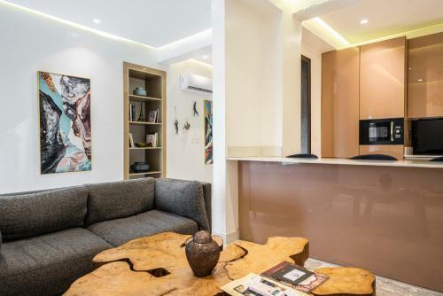 Boardroom Apartments
