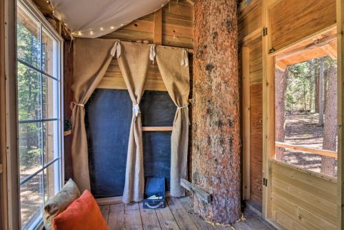 Blue River Retreat With Game Room And Treehouse!