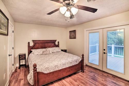 Benton House With Grill, Private Dock And Lake Access!