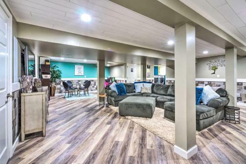 Apartment With Shared Amenities On 50 Acres