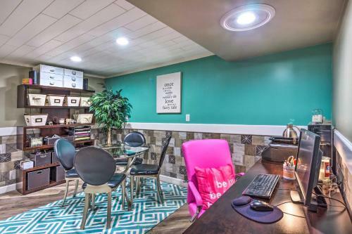 Apartment With Shared Amenities On 50 Acres