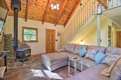 Secluded Dupont State Forest Home, Pets Welcome!