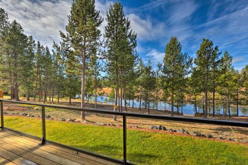 Secluded Deschutes Riverfront Retreat With Deck
