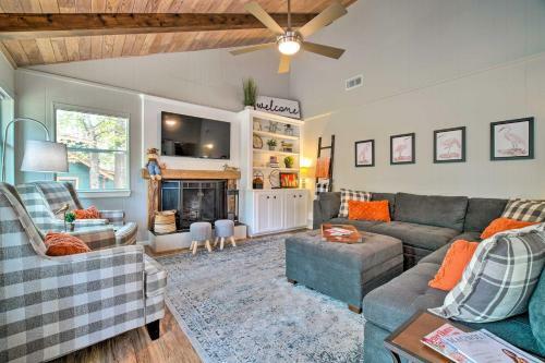 Cozy Cape Royale Cottage With Stone Fire Pit!