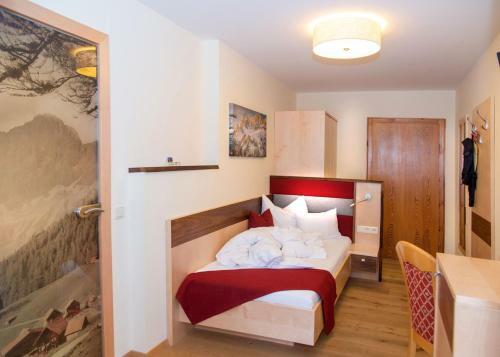 Hotel R�sslhof
