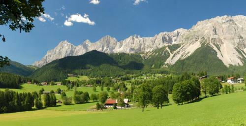 Hostal Alpenperle