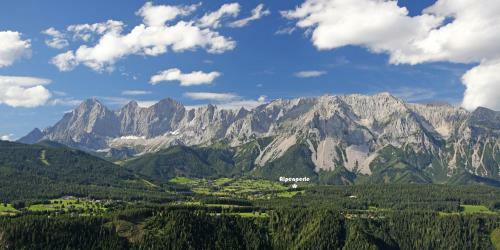 Hostal Alpenperle