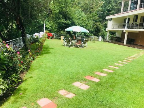 H.m.h Lodges & Hotel Resort