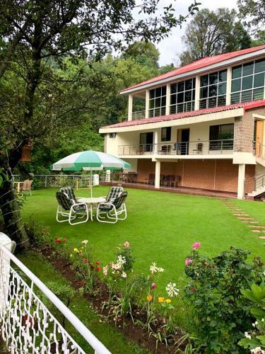 H.m.h Lodges & Hotel Resort