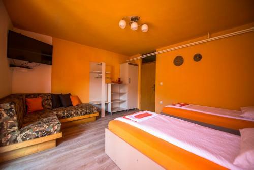 Apartma Rombon Brdo With Free Onsite Parking