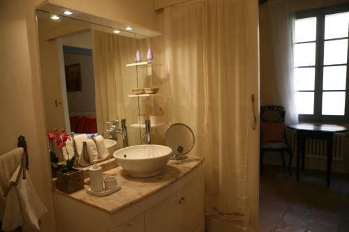 Hostal XVI Century Mansion