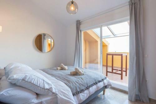 Apartamento Sol - Incre�ble �tico En M�laga Con Piscina & Garaje