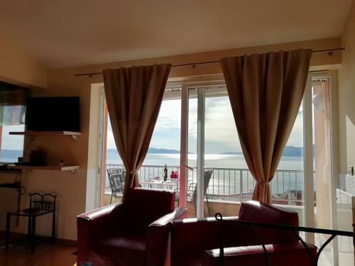 Apartments In Villa Azra