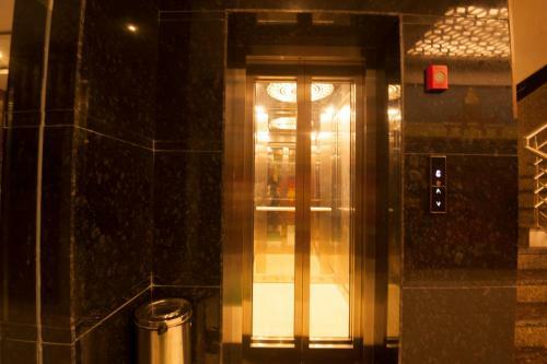 Hotel Mc Suites Mysuru