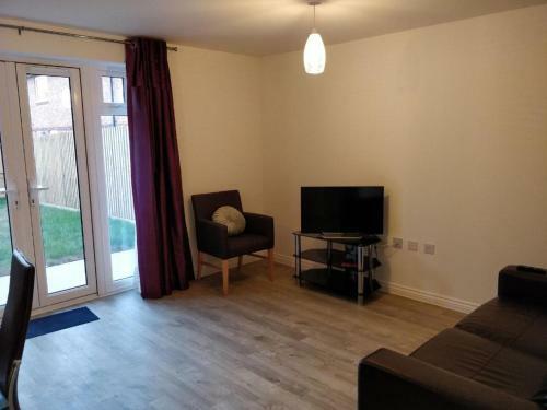 Samphire Close