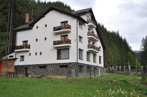Hostal Perla Padurii