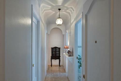 Casa Alb�itar