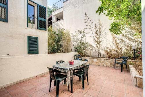 Green Star Holiday House