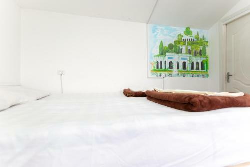 Light Hostel