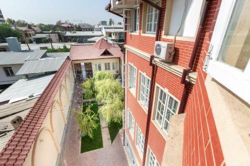 Light Hostel