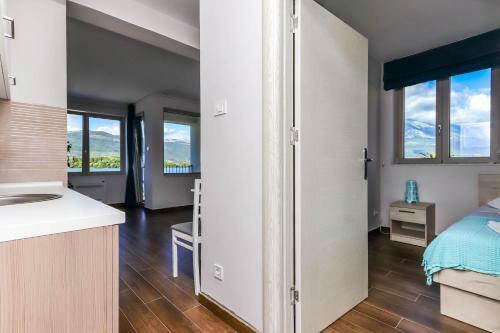 Apartments Maestral